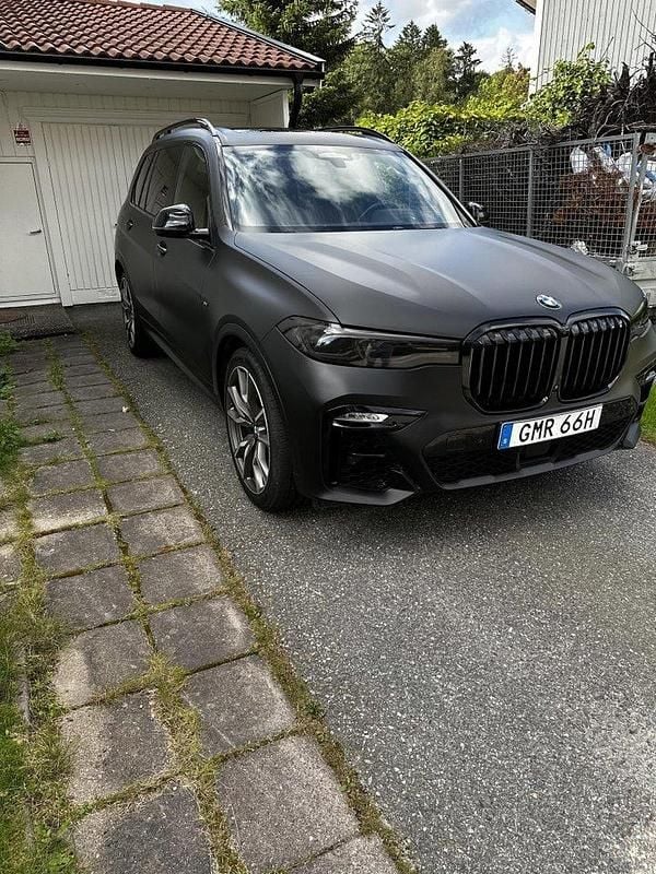 Svart Begagnad 2019 BMW X7 Executive SUV | 799 000 kr (Marknadspris) - Bild 1/4