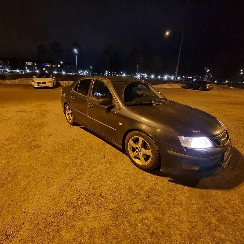 Begagnad 2005 Saab 9-3 | 14 500 kr - Bild 1/4