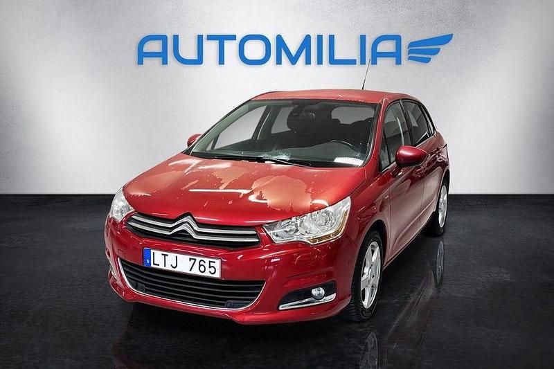 Röd Begagnad 2011 Citroën C4 Halvkombi | 59 900 kr (Marknadspris) - Bild 1/4
