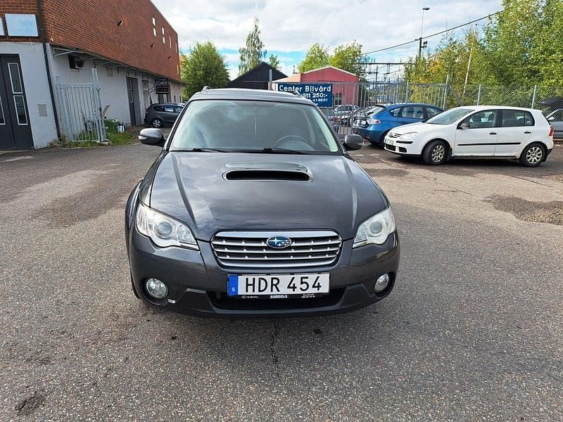 Mörkgrå Begagnad 2008 Subaru Outback SUV | 35 500 kr (Lite dyr) - Bild 1/4