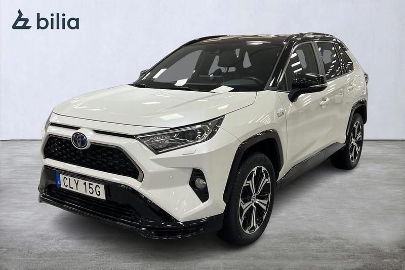 Vit Begagnad 2021 Toyota RAV4 Style SUV | 399 900 kr (Lite dyr) - Bild 1/3