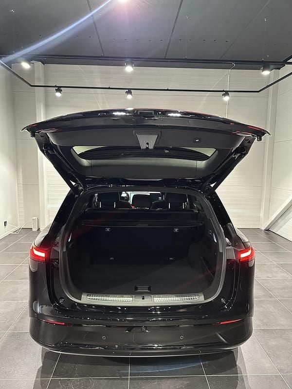 Begagnad XPENG G9 405 kW (551 HK) 2025 Svart SUV