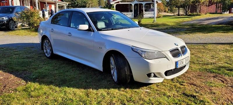 Begagnad 2008 BMW 530 Sedan | 80 000 kr (Bra pris) - Bild 1/3