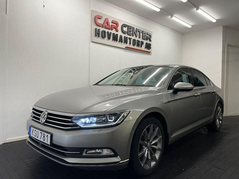 Silver Begagnad 2015 VW Passat GT Sedan | 149 900 kr (Marknadspris) - Bild 1/4