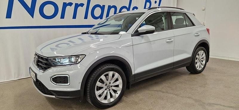 Vit (white silver metallic) Begagnad 2022 VW T-Roc Style SUV | 269 000 kr (Bra pris) - Bild 1/4