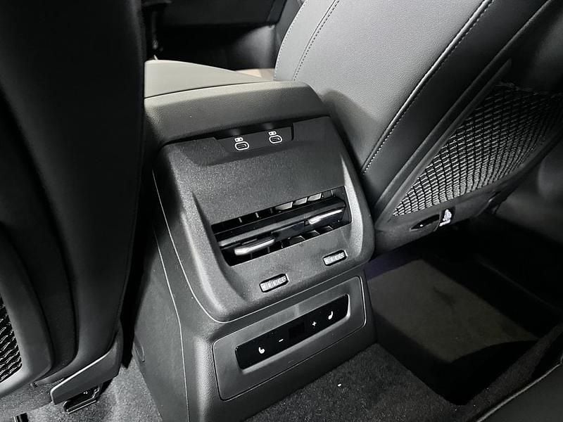 Ny Audi A5 Edition .1 2025 Vit Sedan