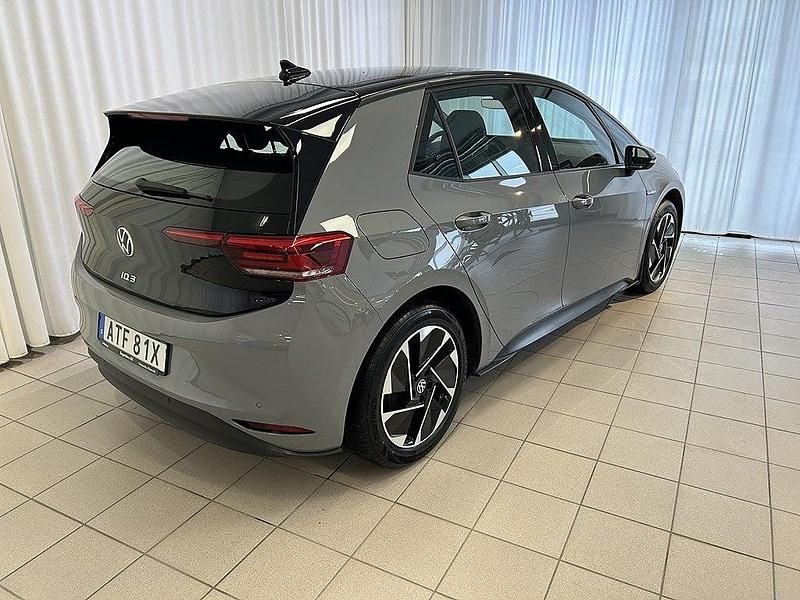 Begagnad VW ID.3 Pro Performance 150 kW (204 HK) 2022 Moonstone grey black Halvkombi