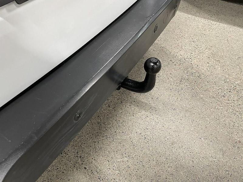 Begagnad Ford Tourneo 116 HK (85 kW) 2015 Vit Minibuss