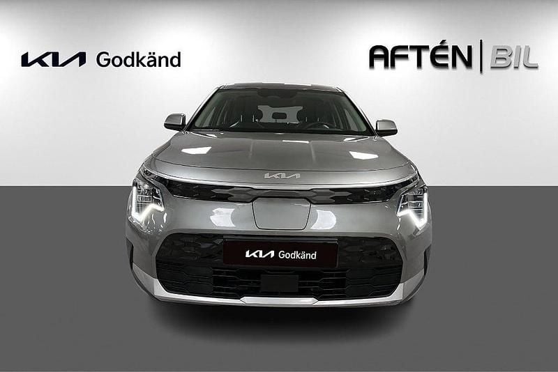 Begagnad Kia e-Niro 150 kW (204 HK) 2024 Grå SUV