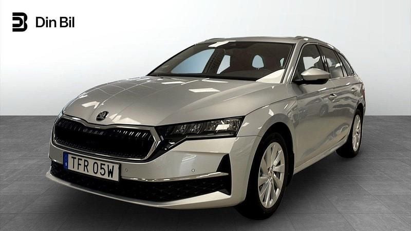 Silver Ny 2024 Skoda Octavia Selection Kombi | 339 900 kr (Lite dyr) - Bild 1/4