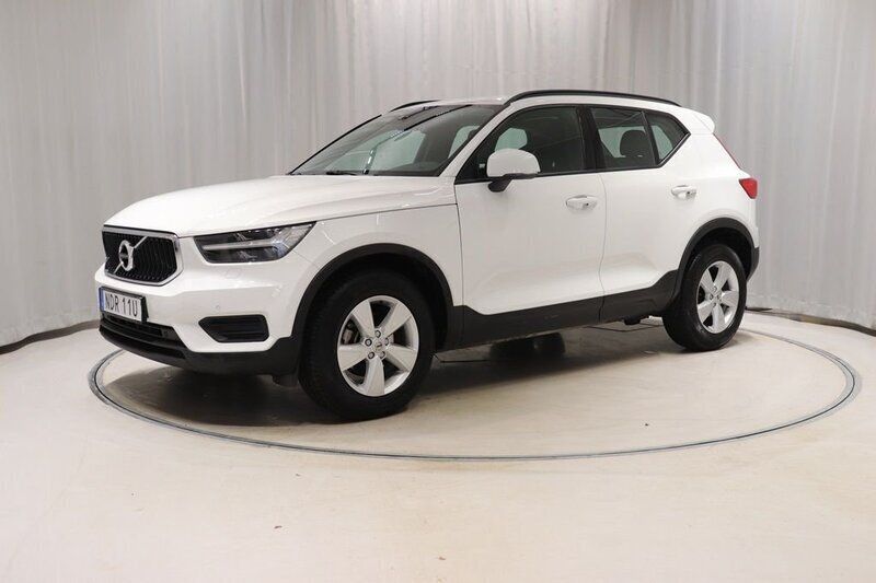 Vit Begagnad 2021 Volvo XC40 SUV | 239 400 kr (Bra pris) - Bild 1/4