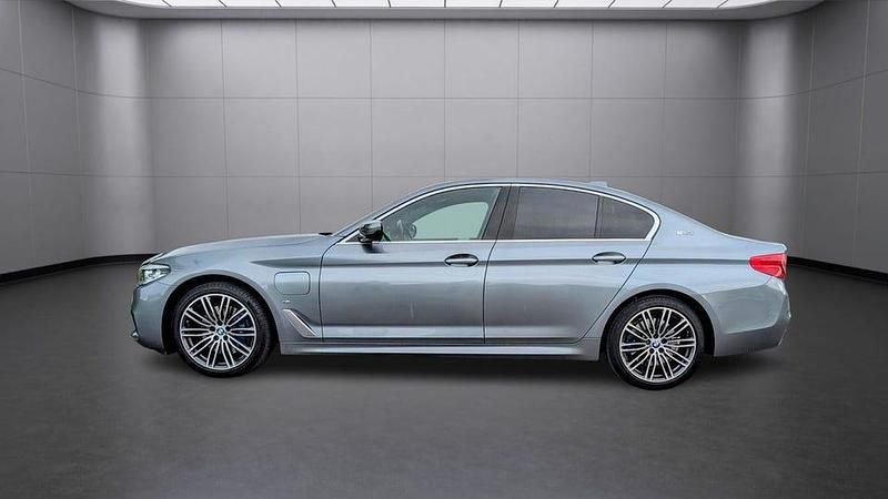 Begagnad BMW 530 iPerformance 252 HK (185 kW) 2018 Blå Sedan