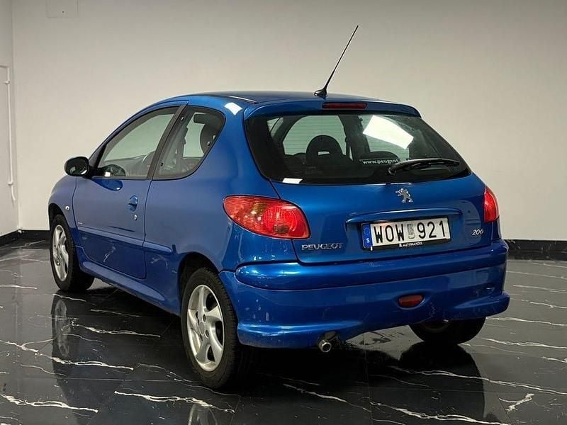 Begagnad Peugeot 206 Sport 109 HK (80 kW) 2005 Blå Halvkombi
