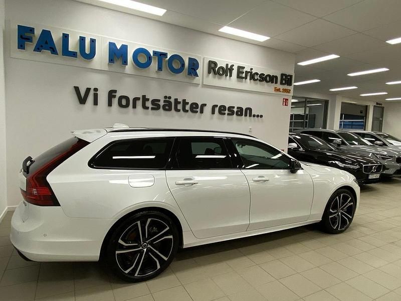 Vit Begagnad 2025 Volvo V90 Plus Kombi | 569 500 kr (Dyr) - Bild 1/4