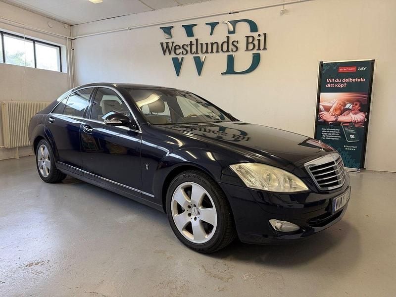 Mörkblå Begagnad 2007 Mercedes S420 Sedan | 139 900 kr - Bild 1/4