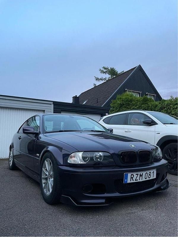 Begagnad 2001 BMW 325 Sportkupé | 76 000 kr (Superpris) - Bild 1/4