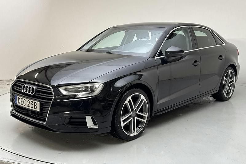 Begagnad Audi A3 Sport 150 HK (110 kW) 2019 Svart Sedan