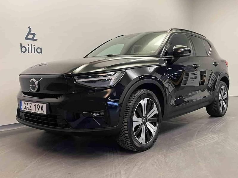 Begagnad Volvo XC40 Single Motor 175 kW (238 HK) 2023 Svart SUV