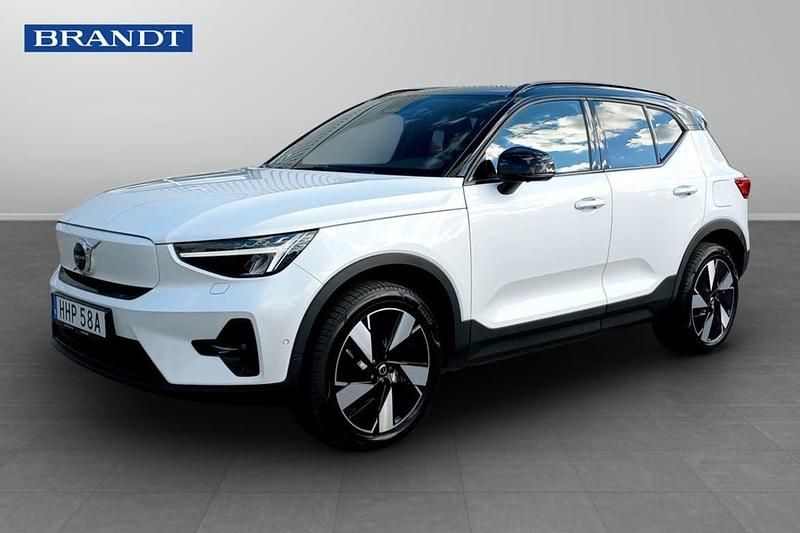 Vit Begagnad 2025 Volvo EX40 Performance SUV | 549 900 kr (Marknadspris) - Bild 1/4