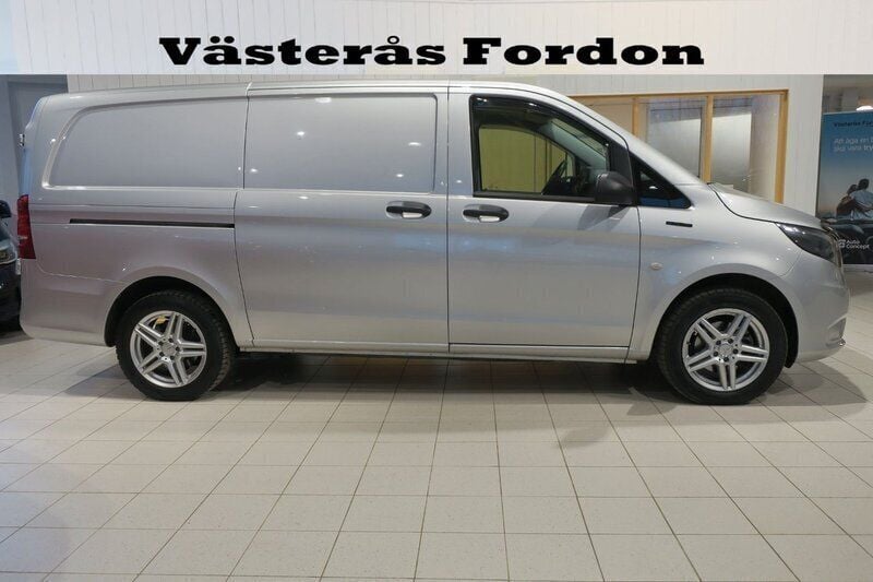 Silver Begagnad 2020 Mercedes e-Vito Minibuss | 179 900 kr (Marknadspris) - Bild 1/4