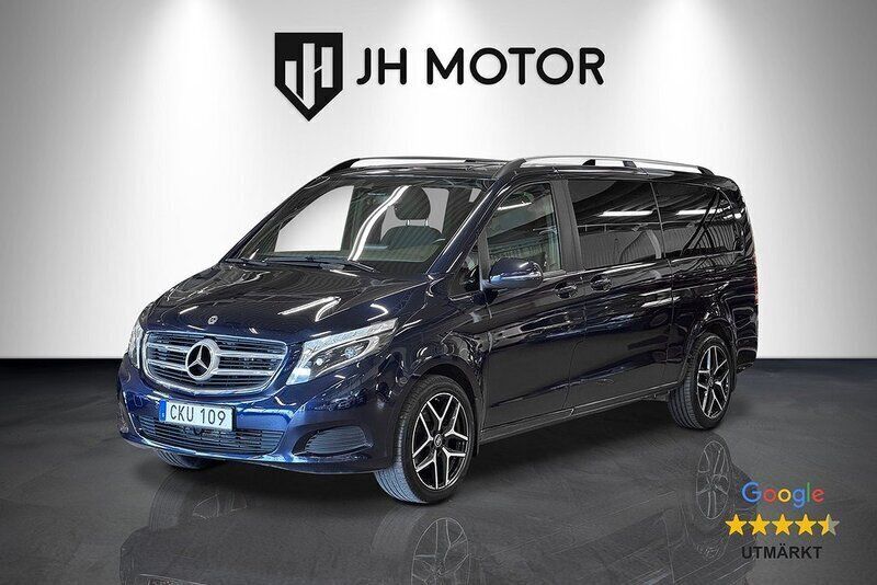 Mörkblå (blå) Begagnad 2018 Mercedes V250 Minibuss | 399 900 kr (Marknadspris) - Bild 1/4