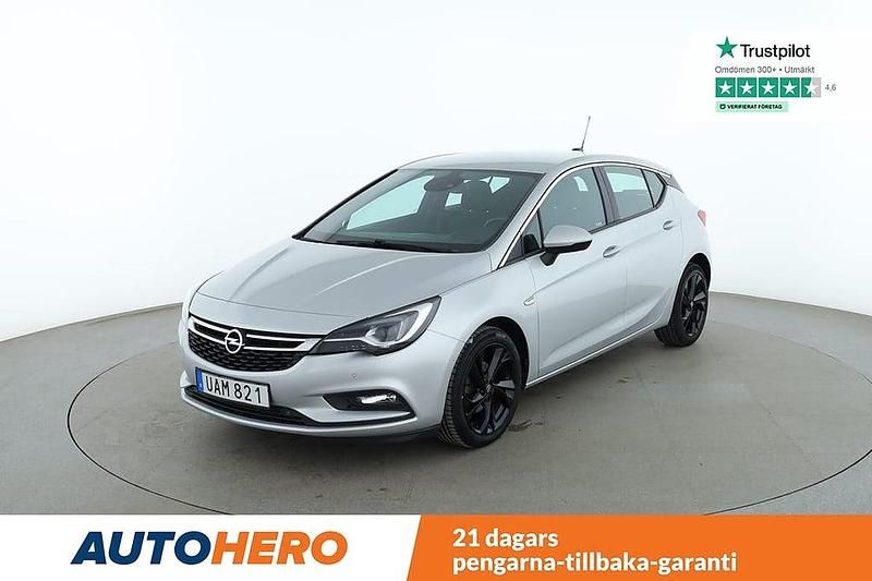 Grå Begagnad 2018 Opel Astra Dynamic Halvkombi | 134 000 kr (Marknadspris) - Bild 1/4