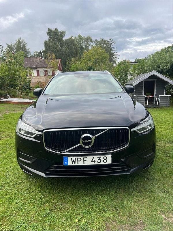 Svart Begagnad 2019 Volvo XC60 Momentum SUV | 250 000 kr (Marknadspris) - Bild 1/4