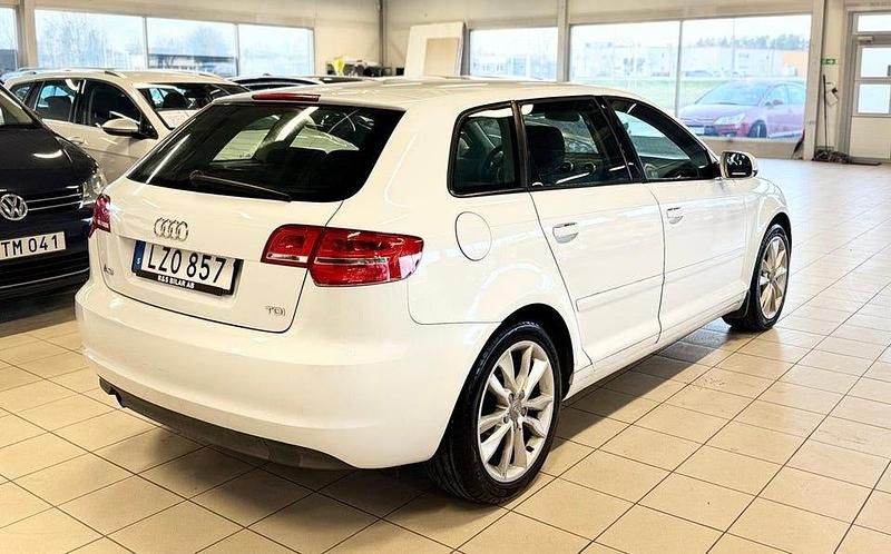 Begagnad Audi A3 Comfort 140 HK (102 kW) 2012 Vit Kombi