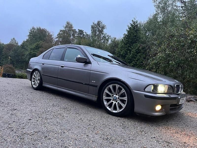 Begagnad BMW 525 192 HK (141 kW) 2002 Sedan
