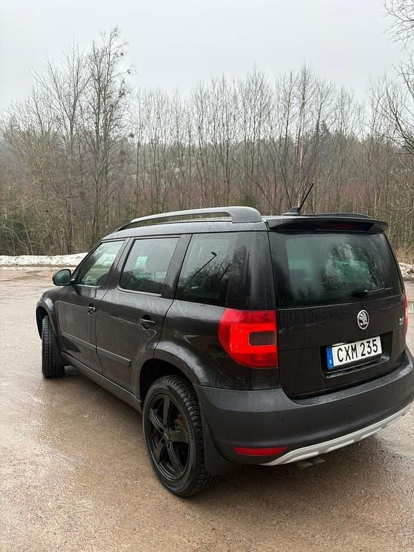 Begagnad Skoda Yeti 105 HK (77 kW) 2011 SUV