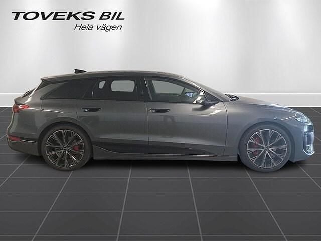 Begagnad Audi A6 e-tron Performance 280 kW (381 HK) 2025 Daytonagrå pärleffekt Kombi
