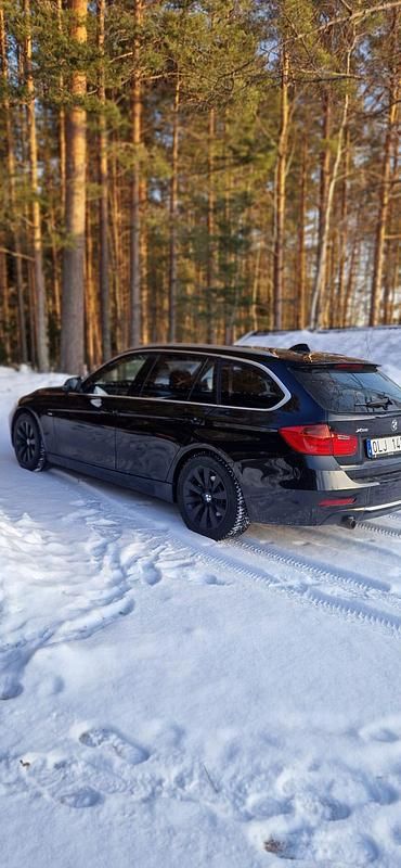 Begagnad BMW 320 184 HK (135 kW) 2014 Kombi