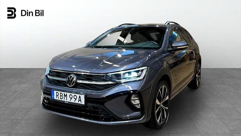 Grå Begagnad 2024 VW Taigo R-line SUV | 279 900 kr (Lite dyr) - Bild 1/4