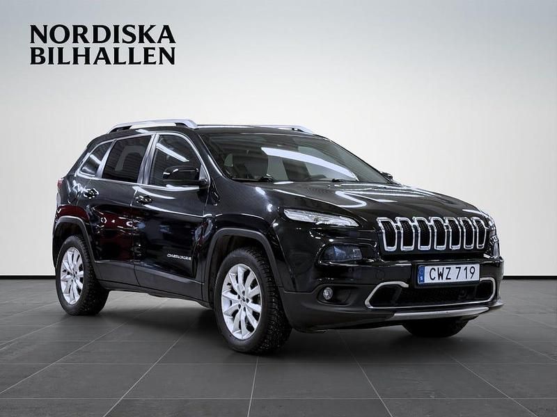 Svart Begagnad 2014 Jeep Cherokee SUV | 129 795 kr (Marknadspris) - Bild 1/4