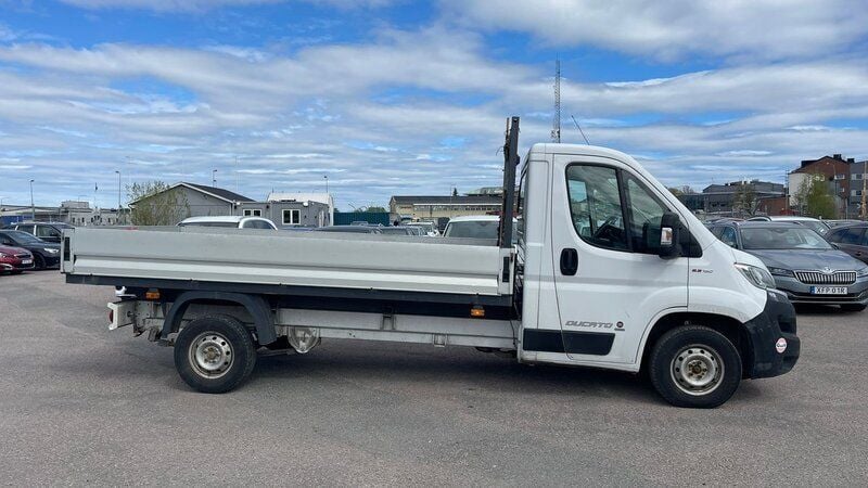 Vit Begagnad 2019 Fiat Ducato Van | 229 900 kr (Marknadspris) - Bild 1/4