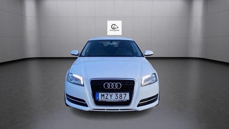 Begagnad Audi A3 Attraction 105 HK (77 kW) 2013 Vit