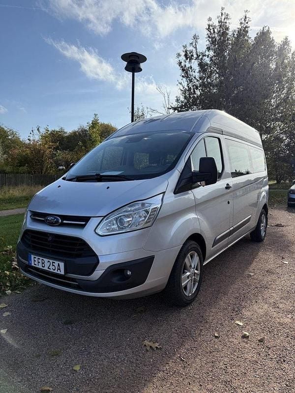 Silver Begagnad 2017 Ford Transit Custom Kombi | 179 000 kr - Bild 1/4