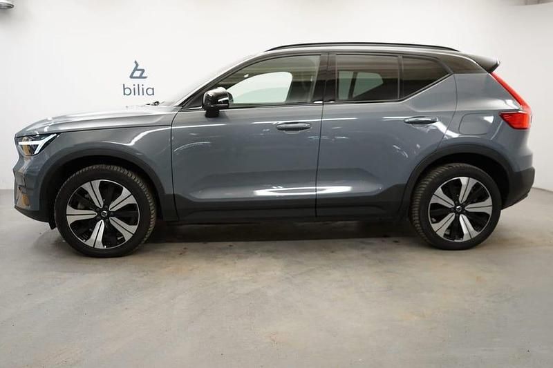 Begagnad Volvo XC40 Core 185 kW (252 HK) 2022 Grå SUV