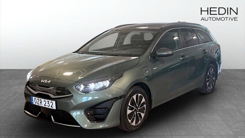 Grön (green) Begagnad 2024 Kia Ceed Sportswagon Advance Kombi | 309 900 kr (Dyr) - Bild 1/4