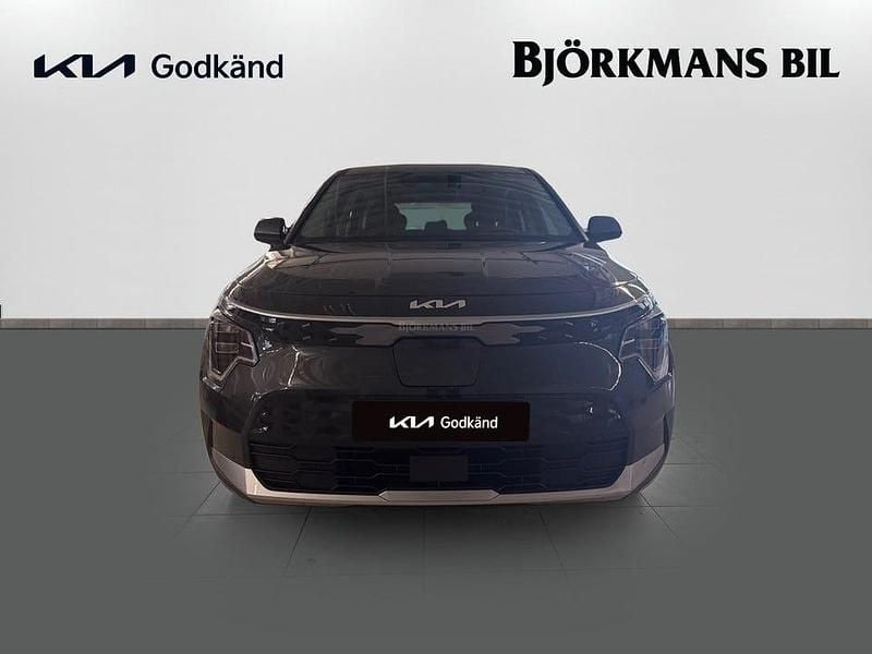 Begagnad Kia e-Niro 150 kW (204 HK) 2024 /agt/ interstellar grey SUV