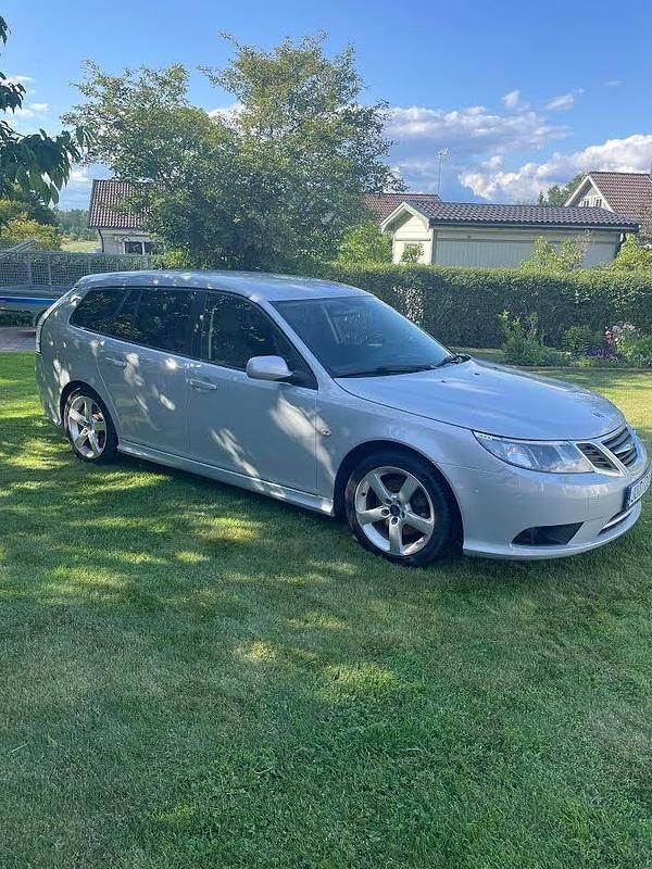 Begagnad 2010 Saab 9-3 Kombi | 29 000 kr (Superpris) - Bild 1/3