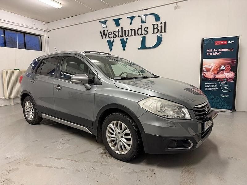 Mörkgrå Begagnad 2015 Suzuki SX4 Kombi | 89 900 kr (Bra pris) - Bild 1/4