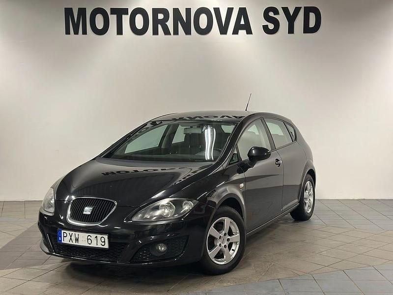 Svart Begagnad 2010 Seat Leon Style Halvkombi | 44 900 kr (Marknadspris) - Bild 1/4