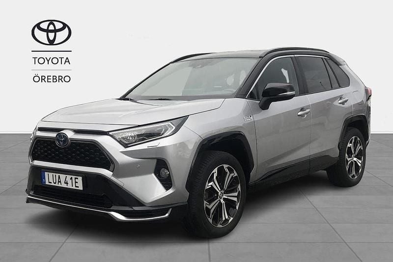 Grå Begagnad 2020 Toyota RAV4 Hybrid Premium SUV | 429 900 kr (Marknadspris) - Bild 1/3