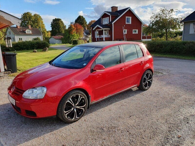 Röd Begagnad 2008 VW Golf VI Trendline Halvkombi | 48 000 kr (Dyr) - Bild 1/4