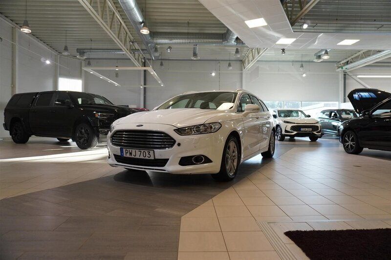Vit Begagnad 2016 Ford Mondeo Titanium Kombi | 149 800 kr (Bra pris) - Bild 1/4