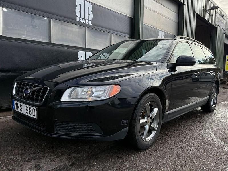 Begagnad Volvo V70 Kinetic 146 HK (107 kW) 2009 Svart Kombi
