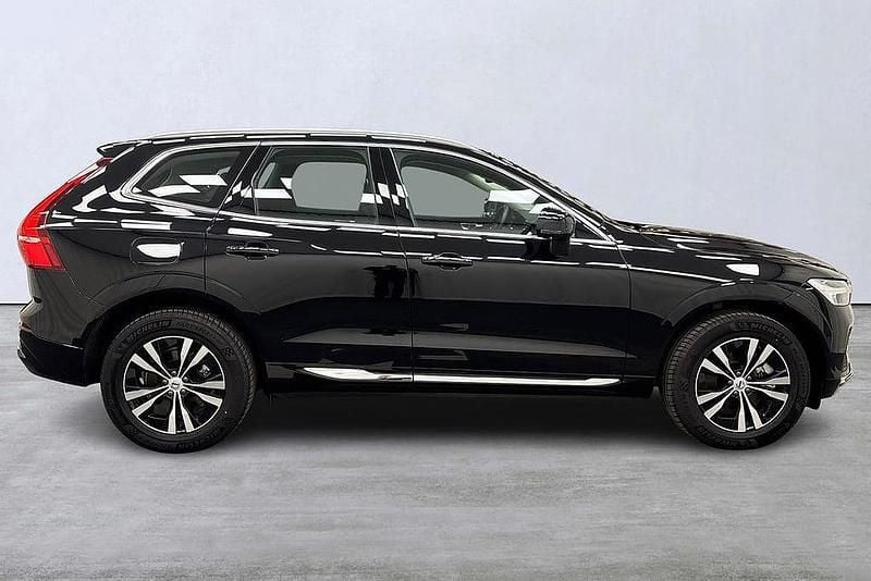 Begagnad Volvo XC60 Core 355 HK (261 kW) 2024 Svart SUV