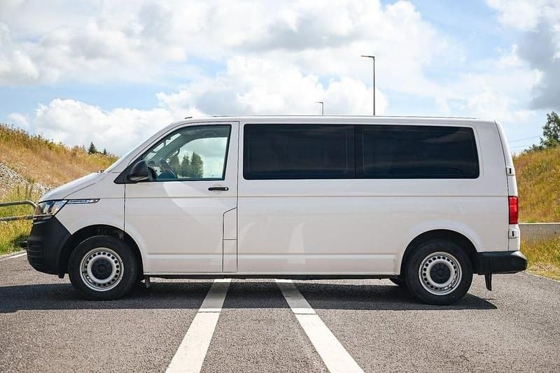 Begagnad VW Caravelle 150 HK (110 kW) 2021 Vit Minibuss