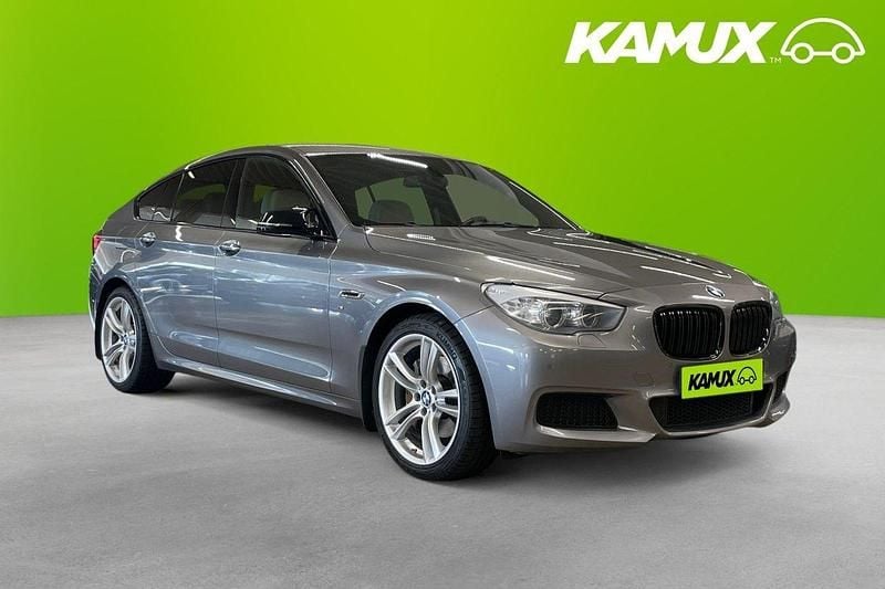 Grå Begagnad 2015 BMW 530 Gran Turismo M Sport Halvkombi | 214 900 kr (Marknadspris) - Bild 1/3